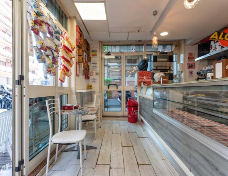 negozio in vendita a Roma in zona Collatino