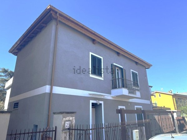 appartamento in vendita a Roma in zona Casal Morena