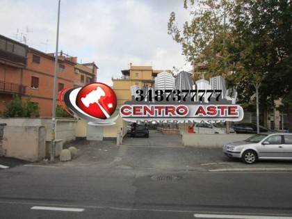 appartamento in vendita a Roma in zona Torre Angela