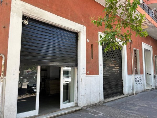 negozio in vendita a Roma in zona Rione Prati