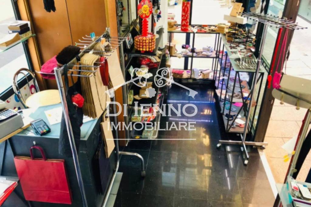 negozio in vendita a Roma
