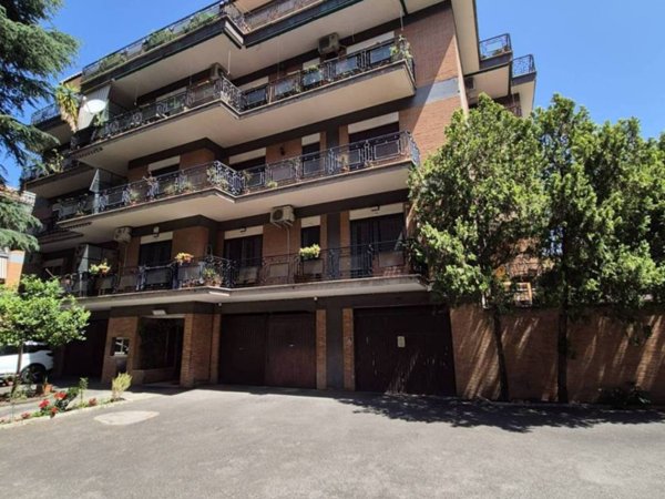 appartamento in vendita a Roma in zona Monte Sacro/Talenti