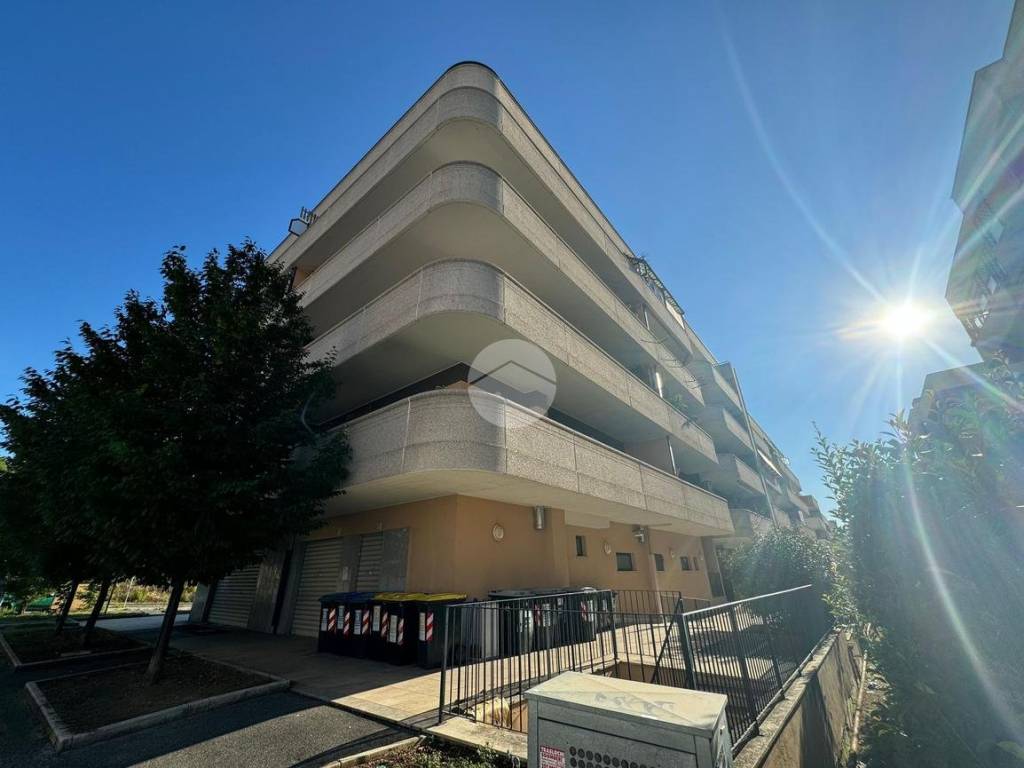 appartamento in vendita a Roma in zona Ponte Mammolo