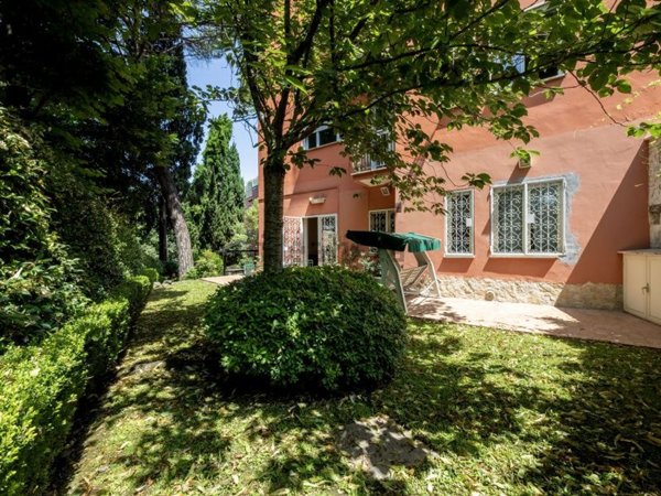 appartamento in vendita a Roma in zona Tor di Quinto