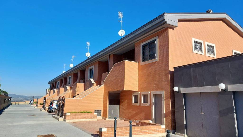 appartamento in vendita a Roma in zona Sette Bagni