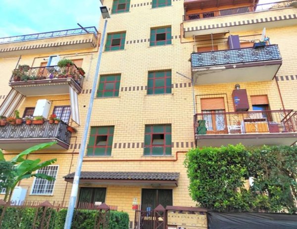 appartamento in vendita a Roma in zona Borghesiana