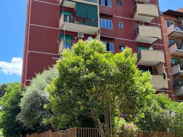appartamento in vendita a Roma in zona Appio Claudio