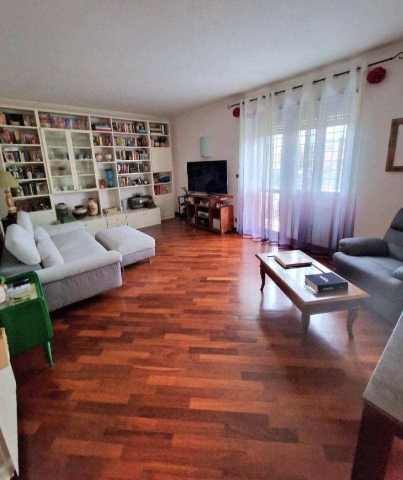 appartamento in vendita a Roma in zona Acilia