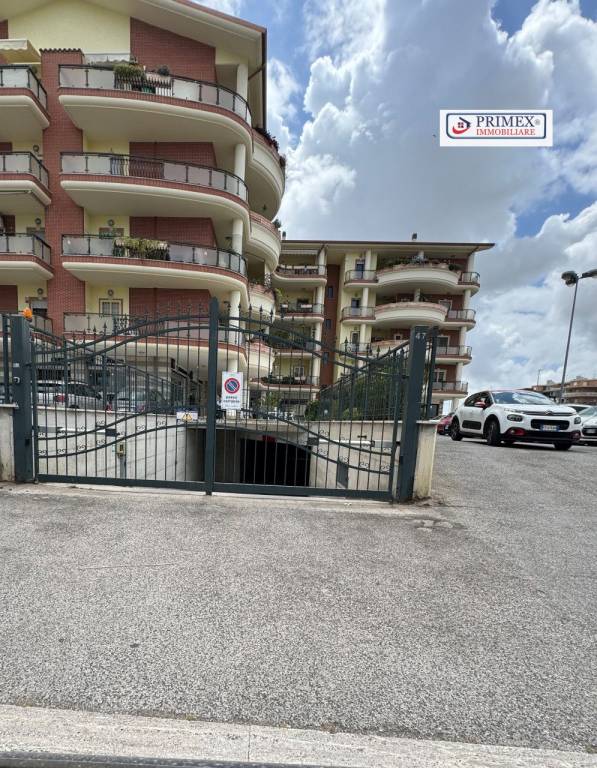 locale di sgombero in vendita a Roma