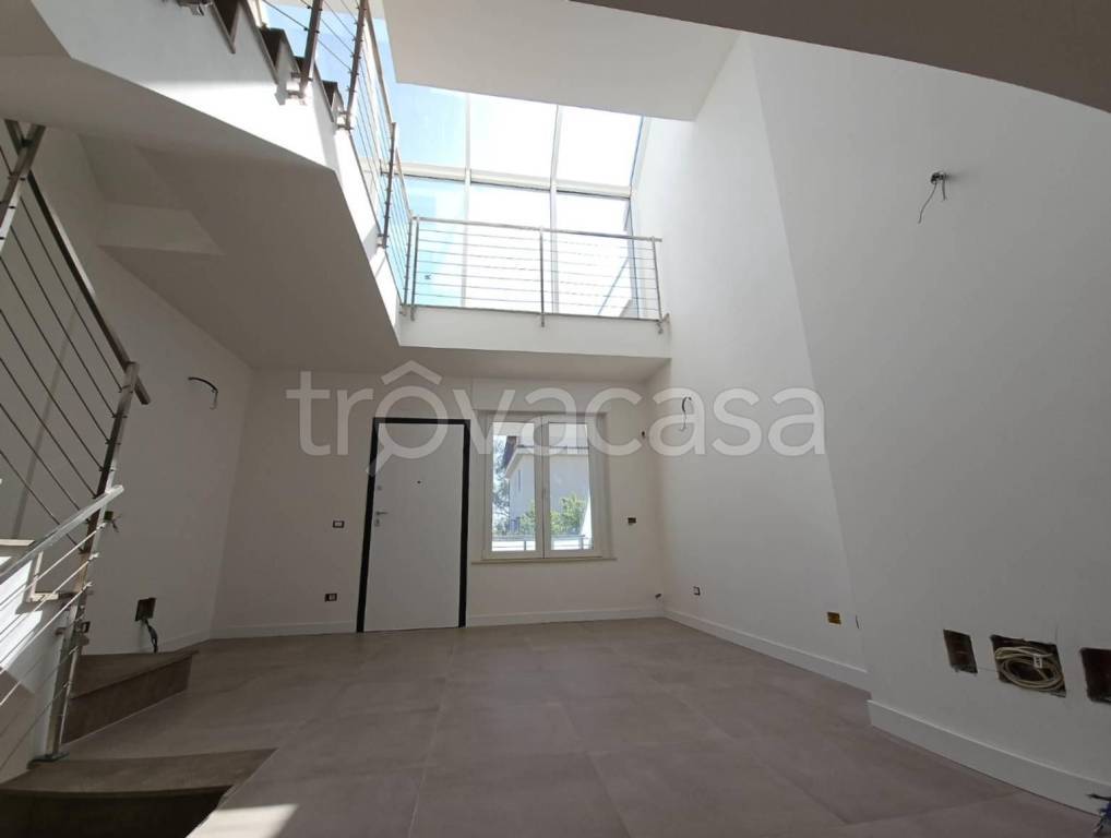 casa indipendente in vendita a Roma in zona Valle Muricana