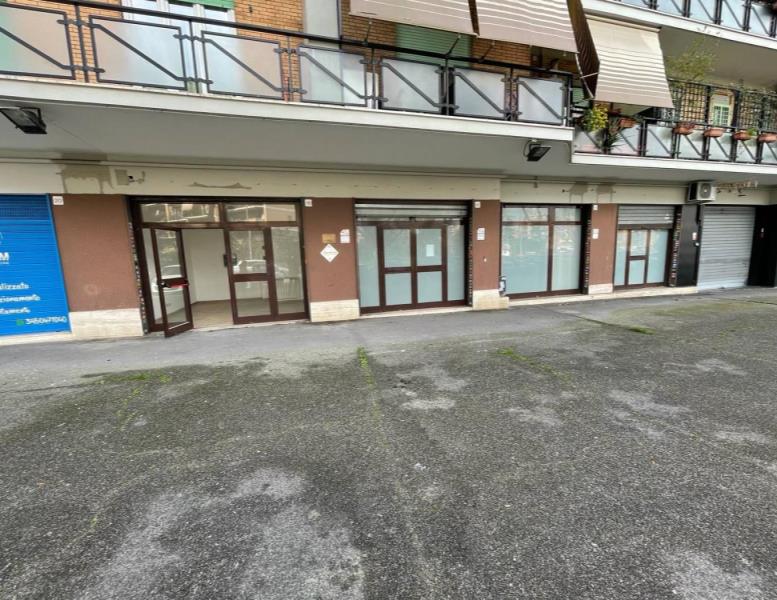 negozio in vendita a Roma