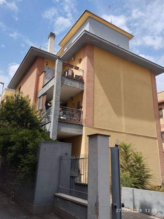 appartamento in vendita a Roma in zona Tor Vergata/Torrenova