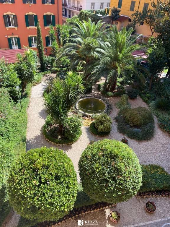 appartamento in vendita a Roma in zona Campo Marzio