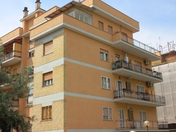 appartamento in vendita a Roma in zona Torrevecchia