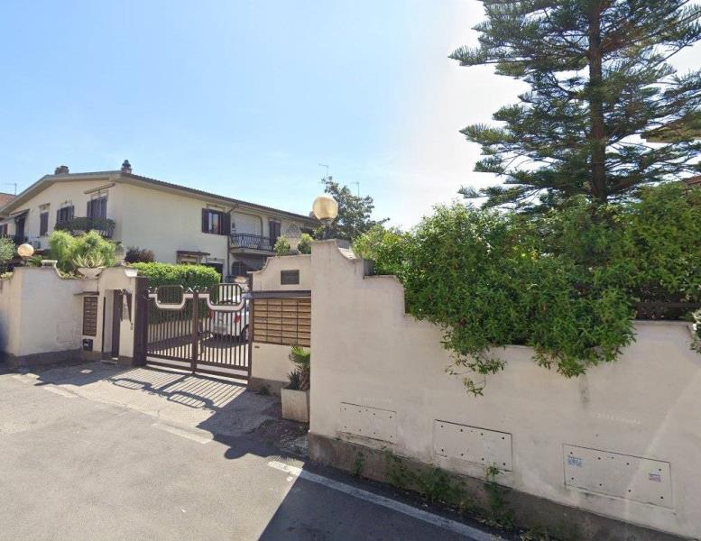 casa indipendente in vendita a Roma in zona Acilia
