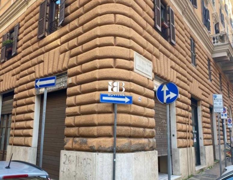 negozio in vendita a Roma in zona Rione Prati