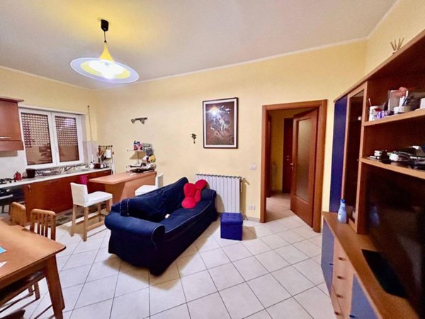 appartamento in vendita a Roma in zona Ostiense