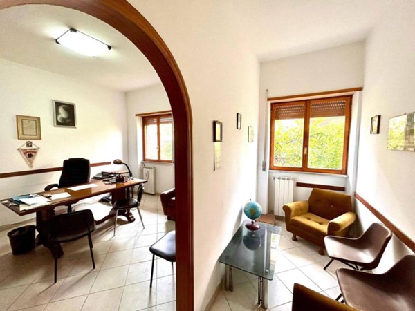 appartamento in vendita a Roma in zona Ostiense