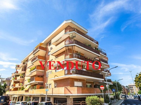appartamento in vendita a Roma in zona Aurelio