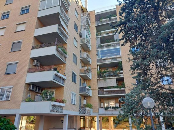 appartamento in vendita a Roma in zona Labaro