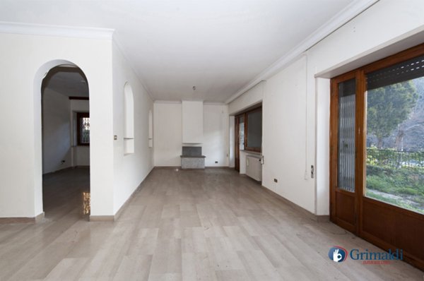 appartamento in vendita a Roma in zona EUR