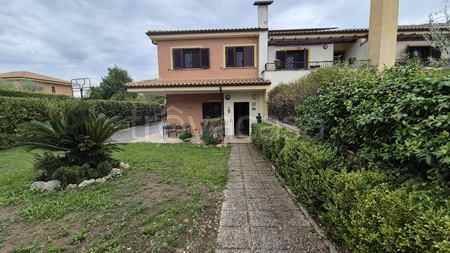 casa indipendente in vendita a Roma in zona Ottavia