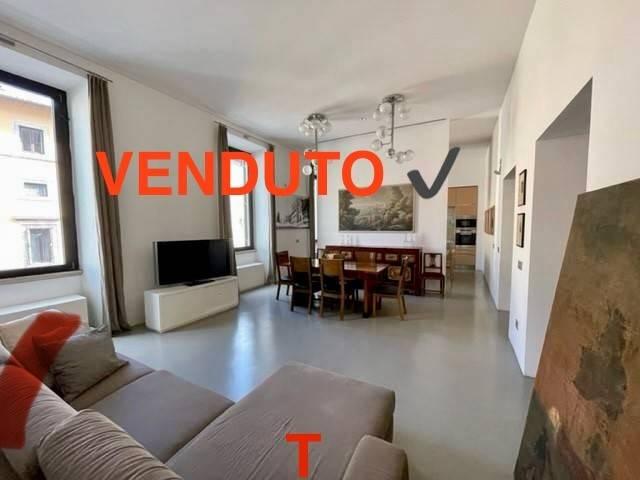 appartamento in vendita a Roma in zona Rione Regola