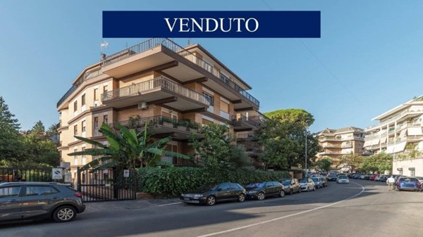 appartamento in vendita a Roma in zona Tor di Quinto