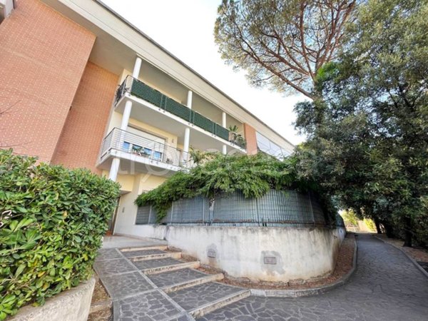 appartamento in vendita a Roma in zona Colle del Sole
