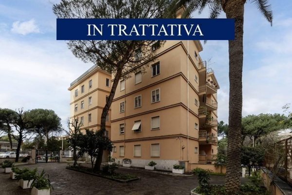 appartamento in vendita a Roma in zona Ardeatino