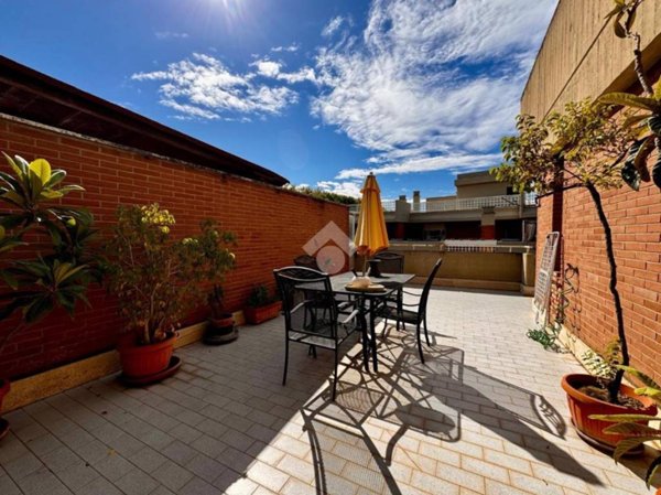 appartamento in vendita a Roma in zona Portuense