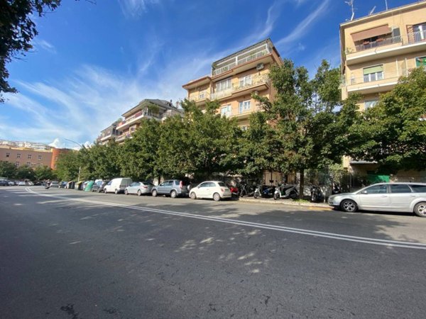 appartamento in vendita a Roma in zona Gianicolense