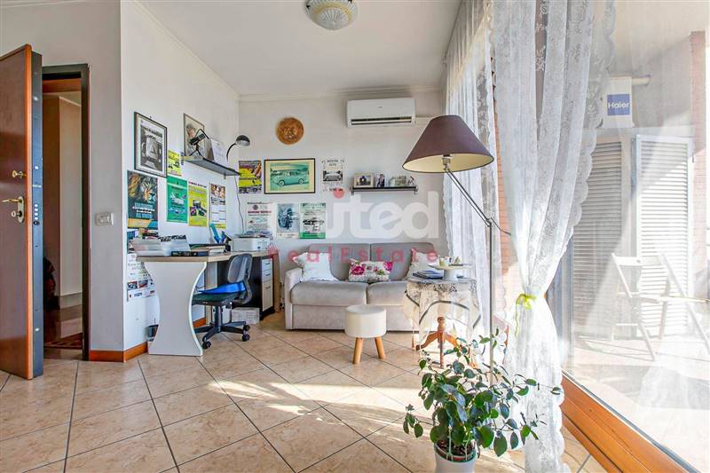 appartamento in vendita a Roma in zona Acilia