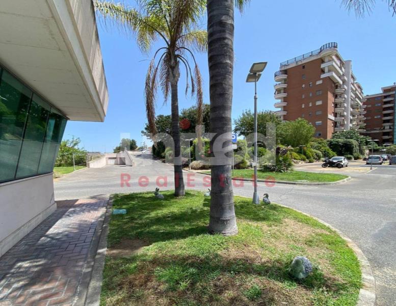 appartamento in vendita a Roma in zona Acilia