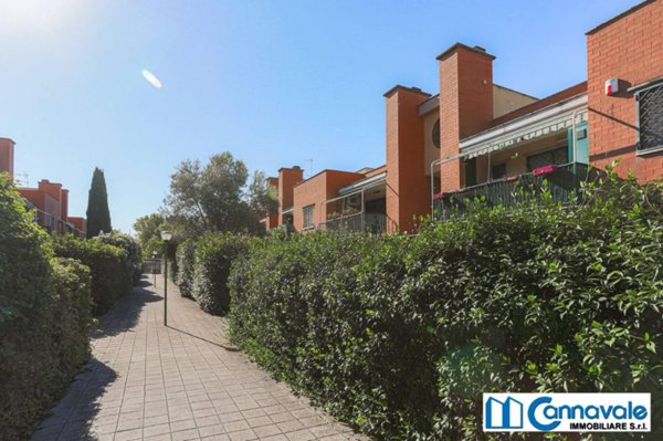 appartamento in vendita a Roma in zona Acilia