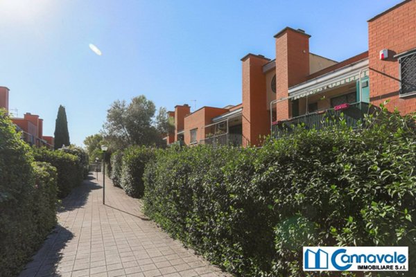 appartamento in vendita a Roma in zona Acilia