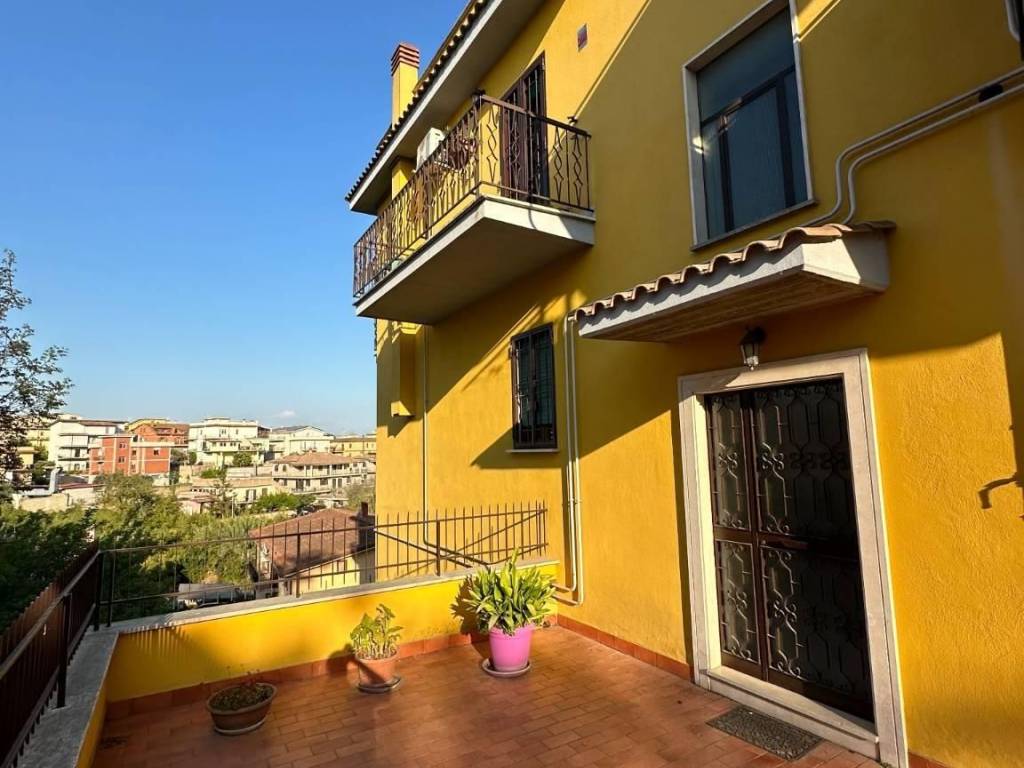 appartamento in vendita a Roma in zona Prima Porta