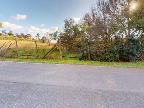 terreno agricolo in vendita a Roma in zona Trigoria