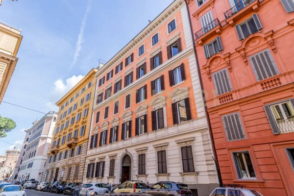 appartamento in vendita a Roma in zona Ludovisi/Sallustiano