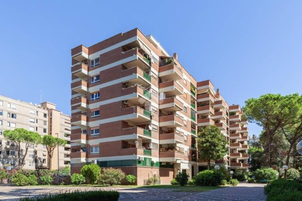 appartamento in vendita a Roma in zona Ardeatino