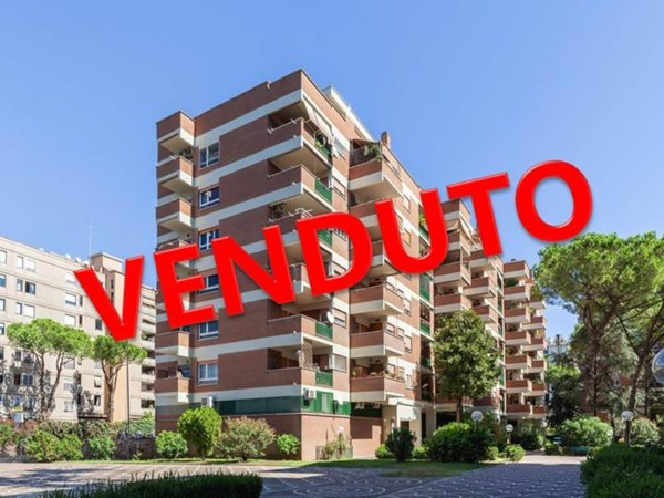 appartamento in vendita a Roma in zona Ardeatino