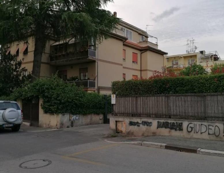 appartamento in vendita a Roma in zona Appio Claudio