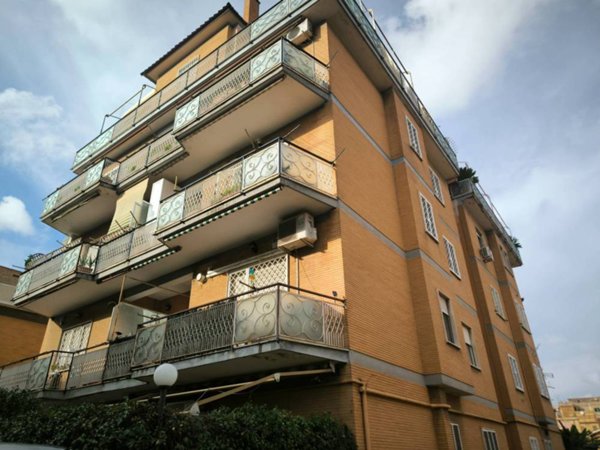 appartamento in vendita a Roma in zona Primavalle