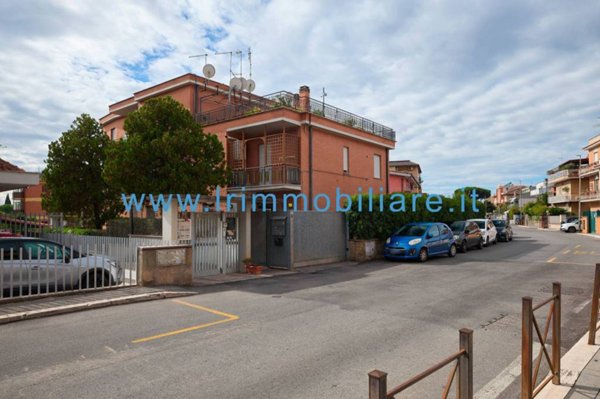 appartamento in vendita a Roma in zona Montespaccato