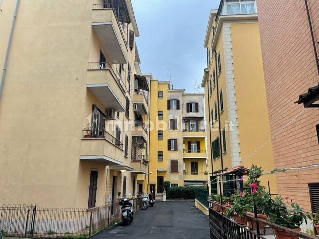 appartamento in vendita a Roma in zona Prenestino-Centocelle
