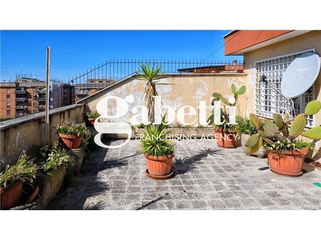 appartamento in vendita a Roma in zona Collatino
