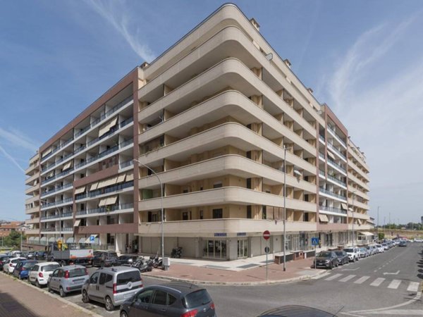 appartamento in vendita a Roma in zona Fonte Laurentina