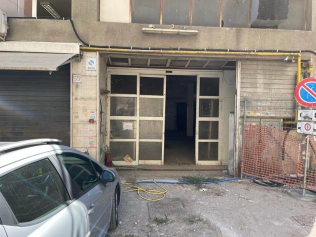 pentavano in vendita a Roma in zona Ostiense