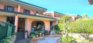 casa indipendente in vendita a Roma in zona Sette Bagni