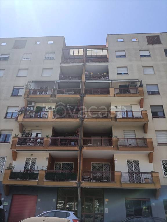 appartamento in vendita a Roma in zona Ostiense